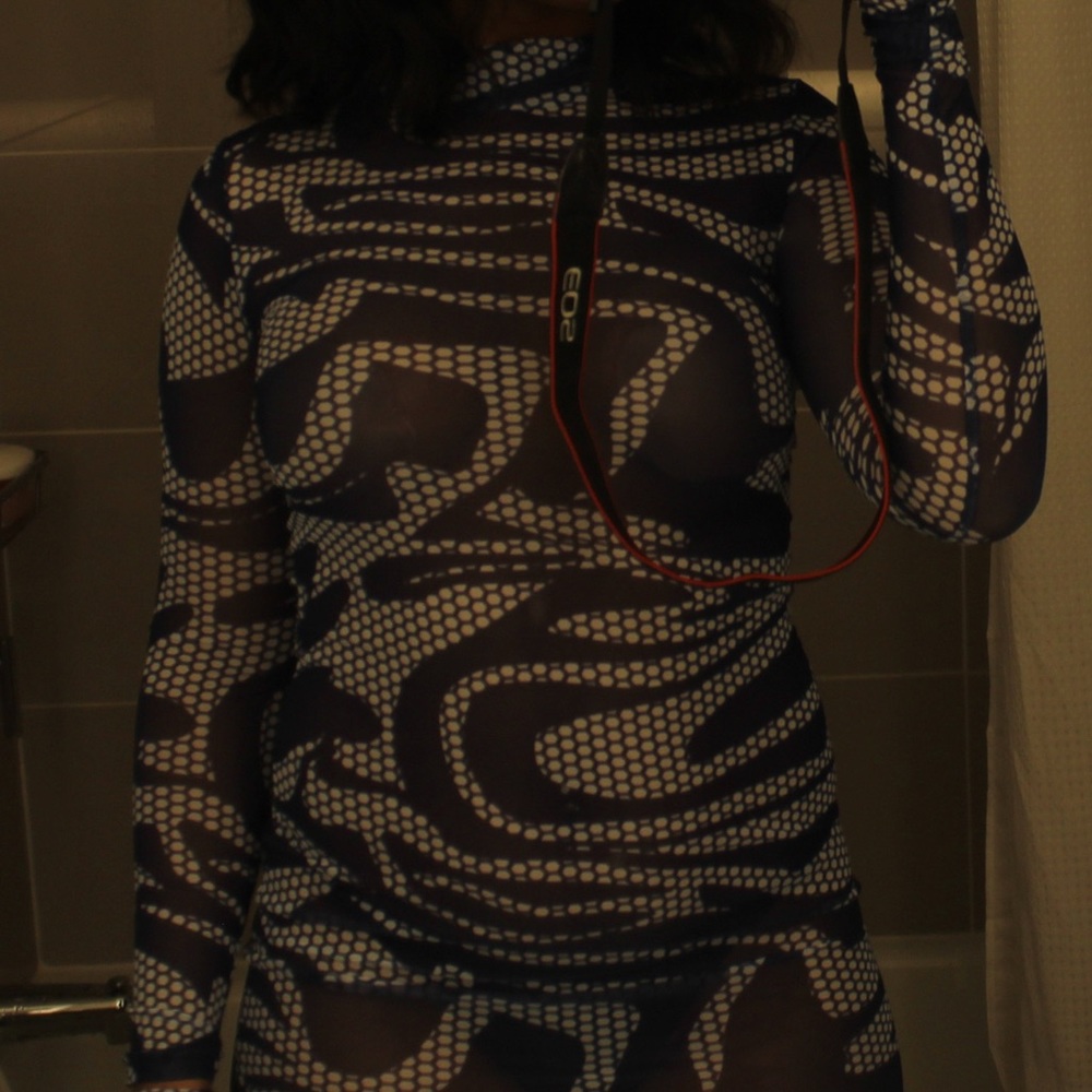 Dress - Picture 5 of 5